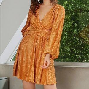 Orange supplied neck lantern sleeve dress